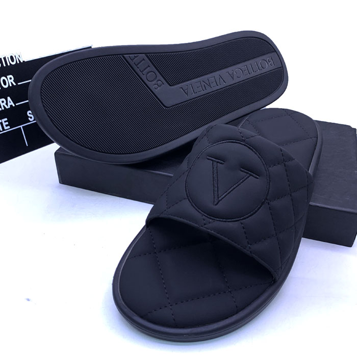 BV mens pattern slipon - Black - Image 2
