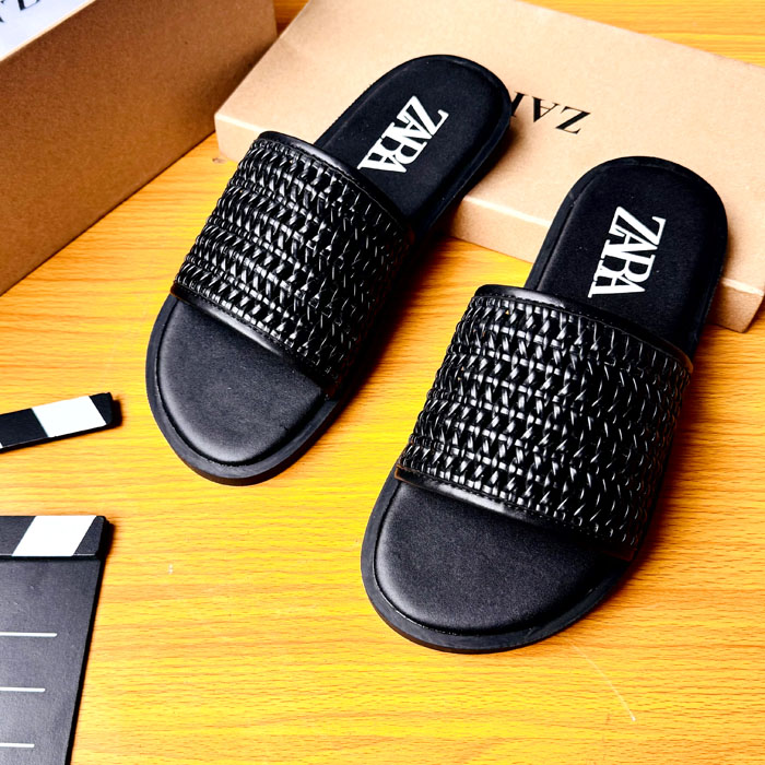 ZR mens Woven slipon -Black